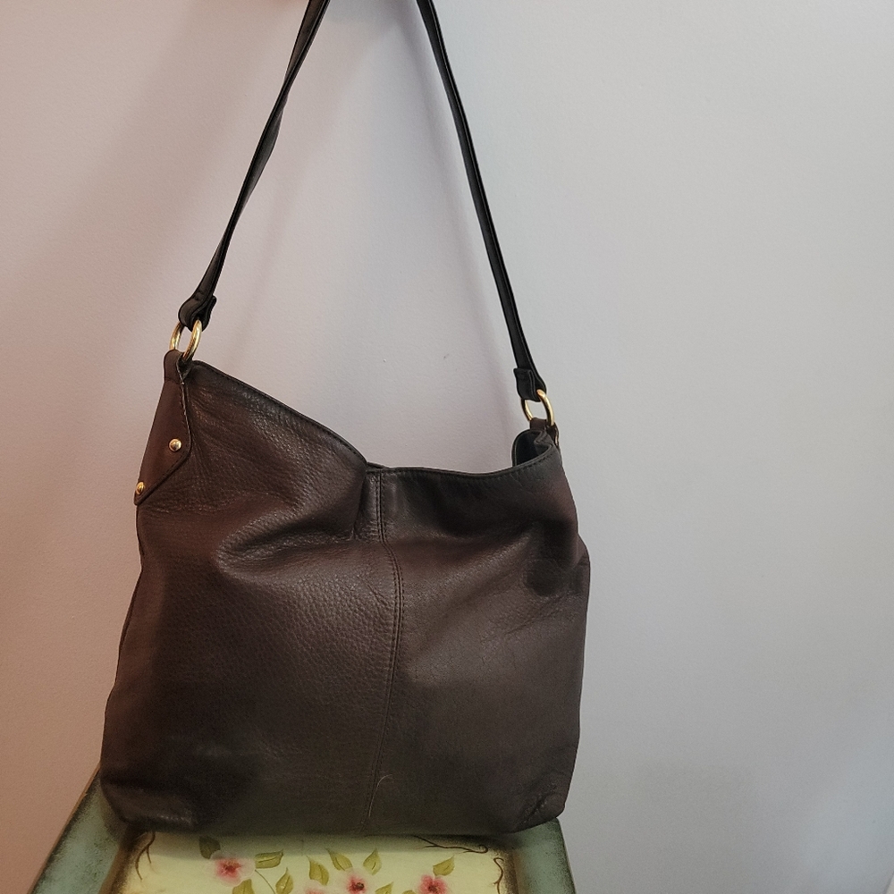 Apostrophe Brown Soft and Supple Pebble Grain Leather Slouchy Hobo Shoulder Bag - Picture 3 of 15